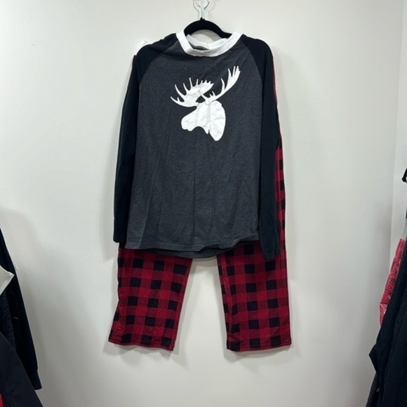 Other - Christmas Pajamas, Size Medium Lola, And Taylor